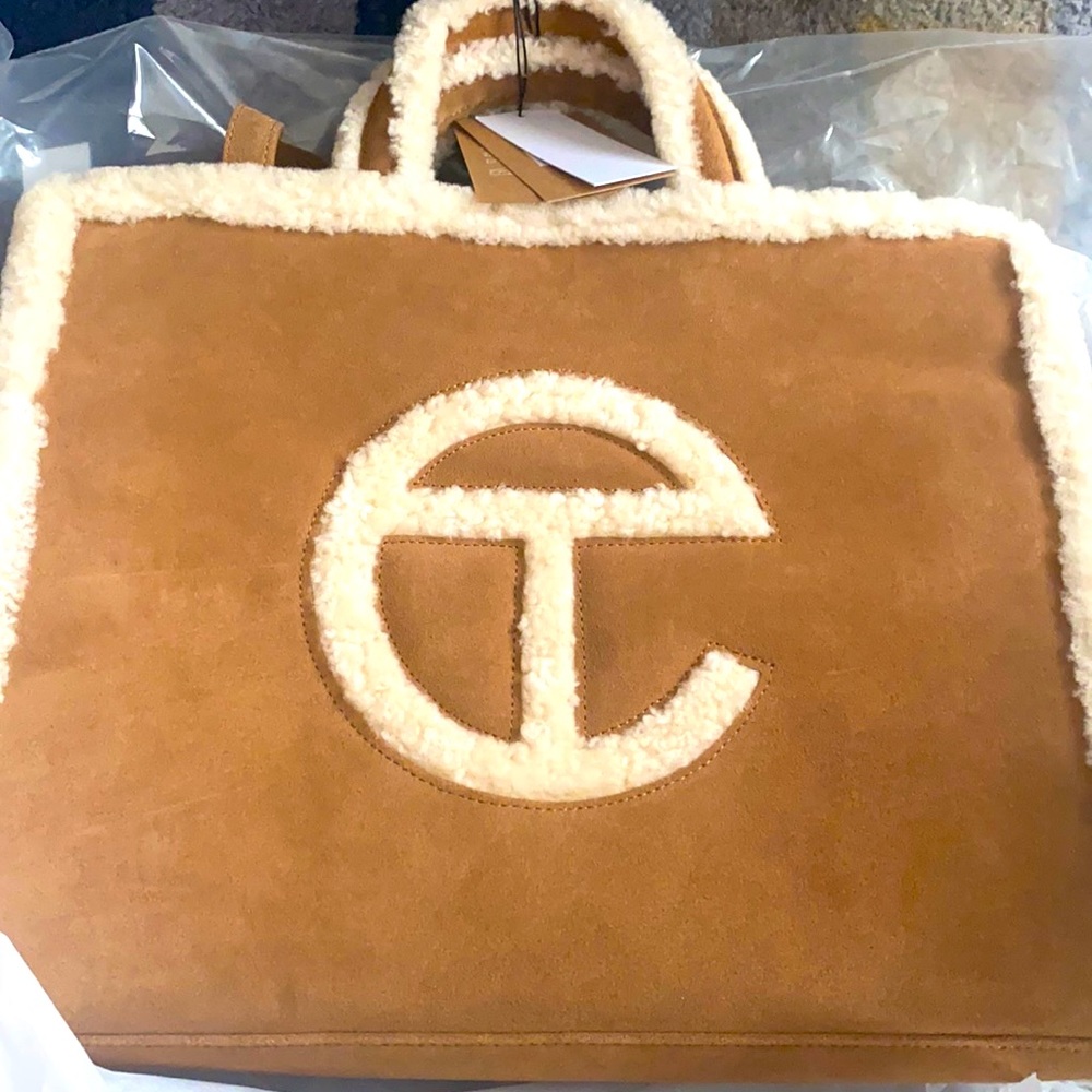 mmary

	UGG x TELFAR Medium Shopping Bag
